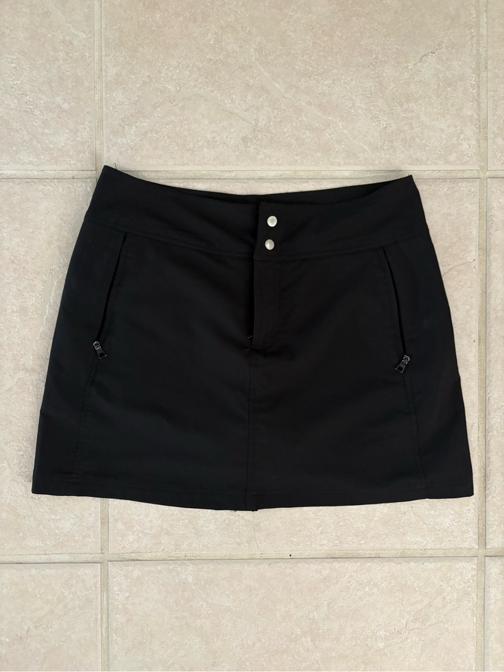 Emerald 18 Black Mini Skort - Size 8P
